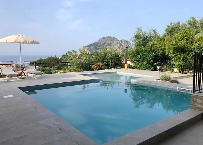 Casa Miraflores Lägenhetshotell Cefalù