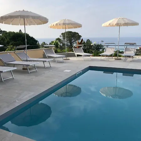 Casa Miraflores 4* Cefalu
