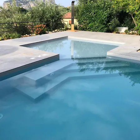 Casa Miraflores 4*