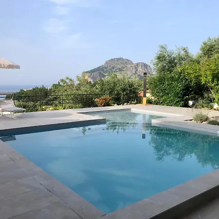 Casa Miraflores Apart Otel Cefalù