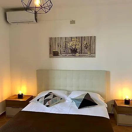 Casa Miraflores Aparthotel 4*