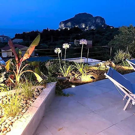Casa Miraflores Aparthotel Cefalù