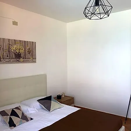 Casa Miraflores Aparthotel 4*
