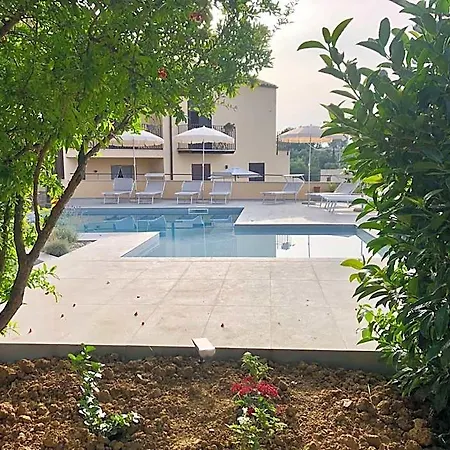 Casa Miraflores Aparthotel Cefalù