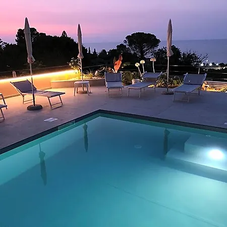 Aparthotel Casa Miraflores 4*